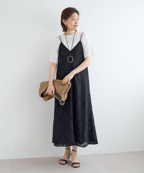 le.coeur blanc(ルクールブラン)の「パッチワーク風レースキャミワンピース(ワンピース・レディース・オフホワイト/ブラック・38)」の12枚目の写真