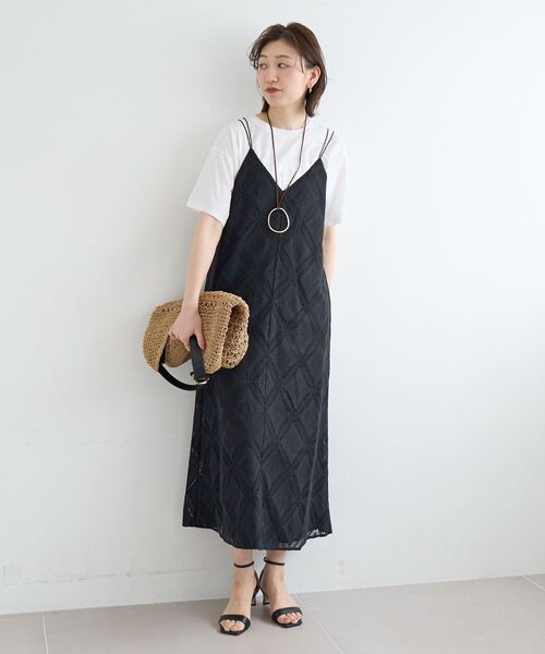 le.coeur blanc(ルクールブラン)の「パッチワーク風レースキャミワンピース(ワンピース・レディース・オフホワイト/ブラック・38)」の13枚目の写真