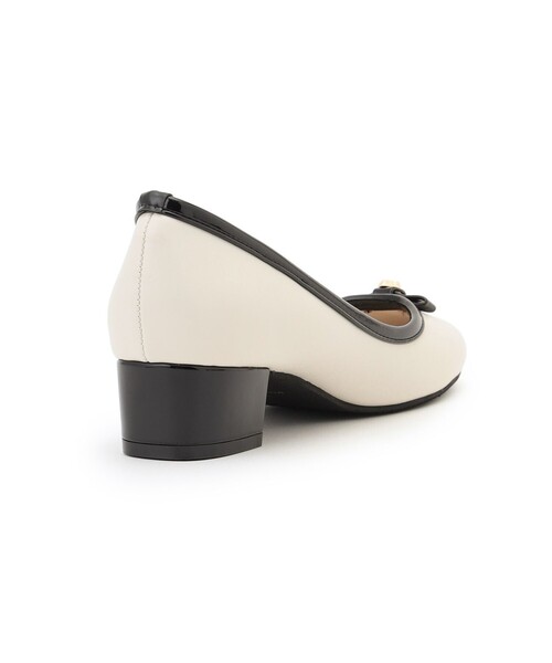 TOCCA(トッカ)の「POINT OF CLOVER RAINPUMPS レインパンプス(パンプス・レディース・ブラック系5/アイボリー系/ブラック系・38/37/36/35/39)」の21枚目の写真