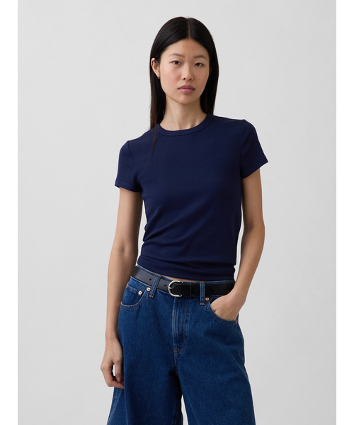 GAP(ギャップ)の「モダン クルーネックTシャツ(半袖)(Tシャツ/カットソー・レディース・ブラック/ホワイト/グレー/ネイビー・S/L/M/XS/XL/XXS)」の1枚目の写真