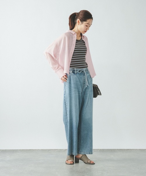 GLOBAL WORK(グローバルワーク)の「シルキータッチシアークロップドシャツ/636682(シャツ/ブラウス・レディース・ピンク/スミクロ/サックスブルー/グレイッシュベージュ・LARGE/MEDIUM/SMALL)」の6枚目の写真