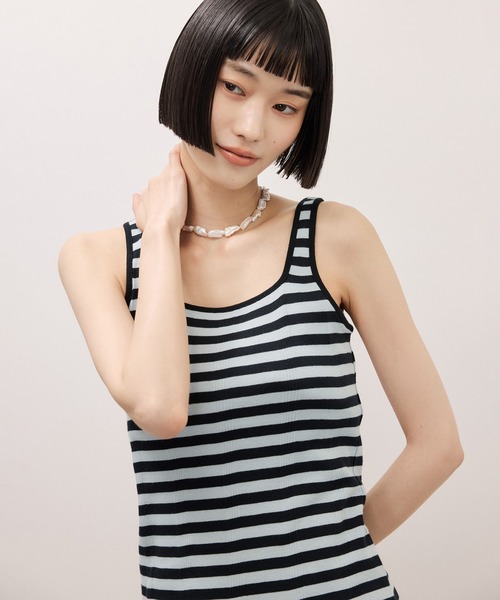 ADAM ET ROPE'(アダムエロペ)の「【Miller for ADAM ET ROPE'】別注 スクエアタンク(タンクトップ・レディース・ブルー/キナリ・FREE)」の12枚目の写真