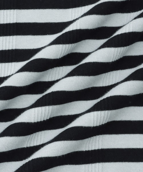 ADAM ET ROPE'(アダムエロペ)の「【Miller for ADAM ET ROPE'】別注 スクエアタンク(タンクトップ・レディース・ブルー/キナリ・FREE)」の21枚目の写真