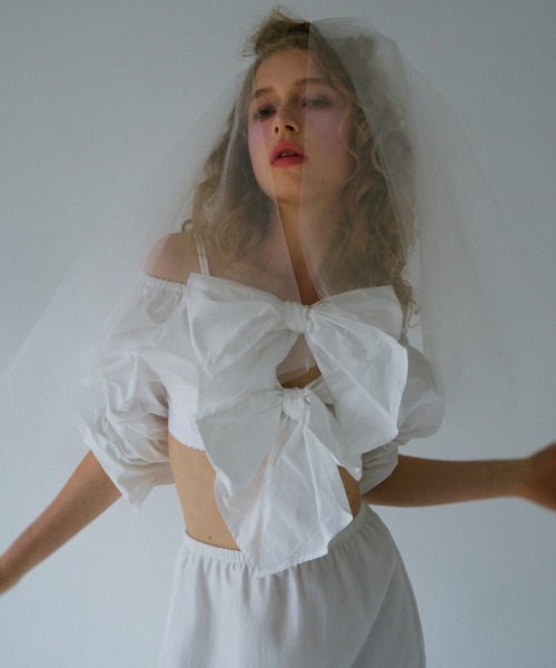 HONEY MI HONEY(ハニーミーハニー)の「taffeta ribbon bolero(カーディガン/ボレロ・レディース・ブラック/ホワイト/ピンク・FREE)」の1枚目の写真