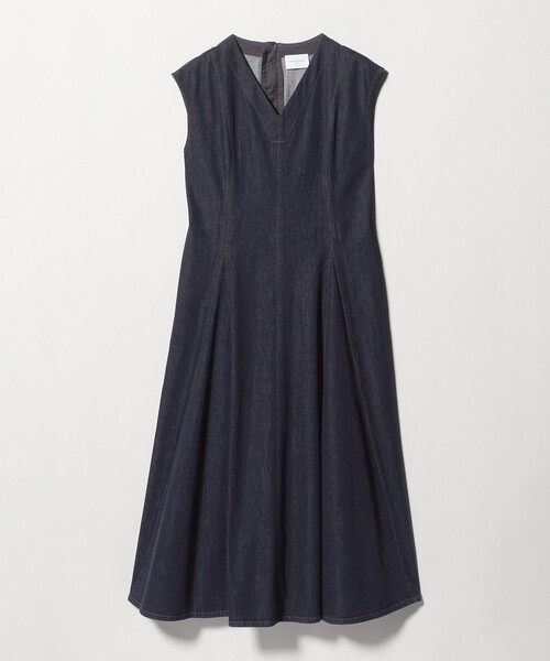 UNITED ARROWS（ユナイテッドアローズ）の「ステッチ Vネック デニムワンピース（ワンピース・レディース・ネイビー/コバルトブルー・38/36）」の11枚目の写真