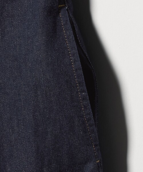 UNITED ARROWS（ユナイテッドアローズ）の「ステッチ Vネック デニムワンピース（ワンピース・レディース・ネイビー/コバルトブルー・38/36）」の16枚目の写真