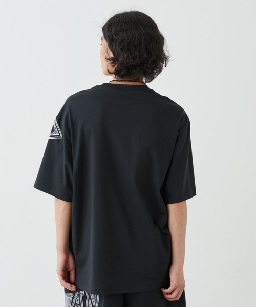 JORDAN BRAND(ジョーダンブランド)の「《セットアップ対応商品》ジョーダン メンズ グラフィック Tシャツ / Jordan Men's Graphic T-Shirt IQ0708-010 Black(Tシャツ/カットソー・メンズ・ブラック・M/S/2XL/L/XL)」の5枚目の写真