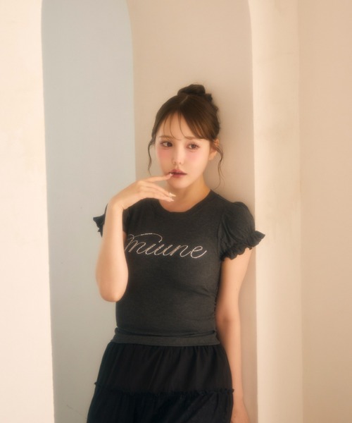 miune(ミューヌ)の「パフスリーブロゴTee(Tシャツ/カットソー・レディース・ホワイト/ブラック/チャコールグレー・FREE)」の16枚目の写真