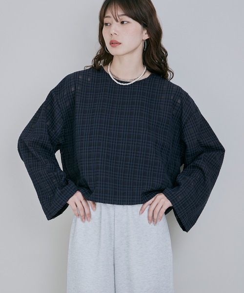 etoll.(エトル)の「2wayチェック柄シアーブラウス(Tシャツ/カットソー・レディース・ホワイト/ネイビー/キャメル・M)」の15枚目の写真