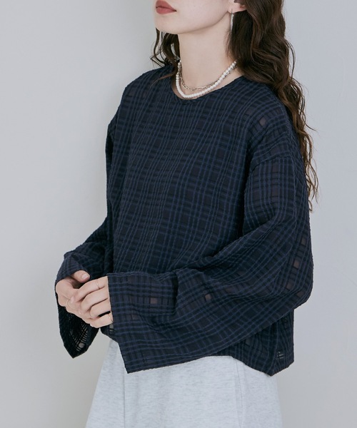 etoll.(エトル)の「2wayチェック柄シアーブラウス(Tシャツ/カットソー・レディース・ホワイト/ネイビー/キャメル・M)」の16枚目の写真