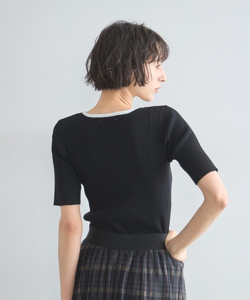 &. NOSTALGIA(アンドドットノスタルジア)の「ヘンリーネックリブトップス(Tシャツ/カットソー・レディース・ホワイト×ネイビー/グレイッシュベージュ/ブルー/ブラック・M)」の5枚目の写真