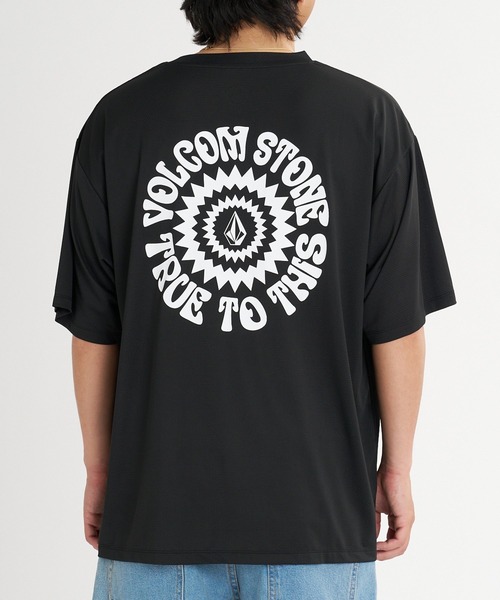 VOLCOM(ボルコム)の「VOLCOM メンズ SUN BURST SS RASH TEE サーフTシャツ 【2026年夏モデル】(Tシャツ/カットソー・メンズ・ホワイト/ブラック/グリーン系その他・SMALL/MEDIUM/LARGE/X-LARGE)」の2枚目の写真