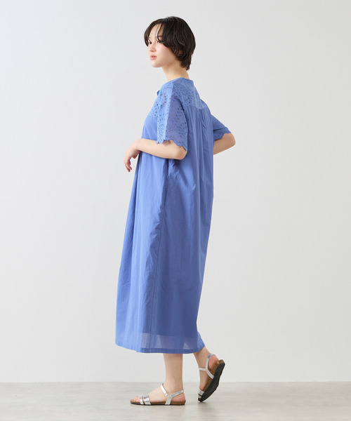 MELROSE claire(メルローズ クレール)の「【スカラップ刺しゅう切替スキッパーワンピース】(ワンピース・レディース・ロイヤルブルー/ブラック・FREE)」の5枚目の写真