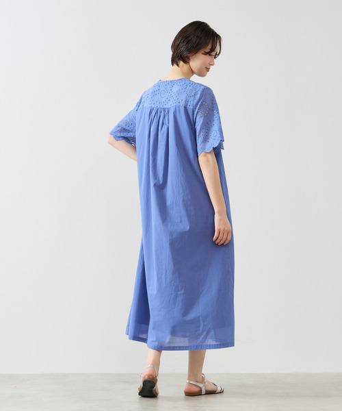MELROSE claire(メルローズ クレール)の「【スカラップ刺しゅう切替スキッパーワンピース】(ワンピース・レディース・ロイヤルブルー/ブラック・FREE)」の6枚目の写真