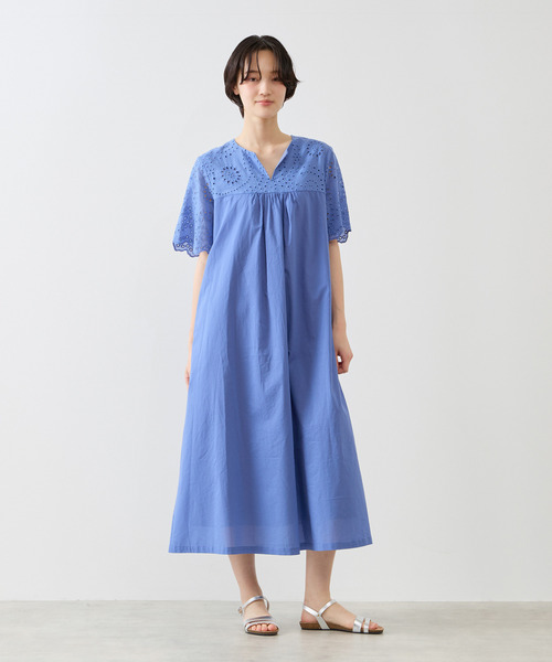 MELROSE claire(メルローズ クレール)の「【スカラップ刺しゅう切替スキッパーワンピース】(ワンピース・レディース・ロイヤルブルー/ブラック・FREE)」の8枚目の写真