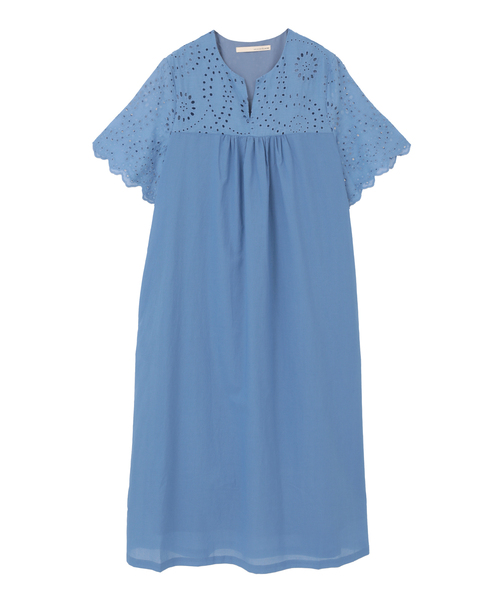 MELROSE claire(メルローズ クレール)の「【スカラップ刺しゅう切替スキッパーワンピース】(ワンピース・レディース・ロイヤルブルー/ブラック・FREE)」の9枚目の写真