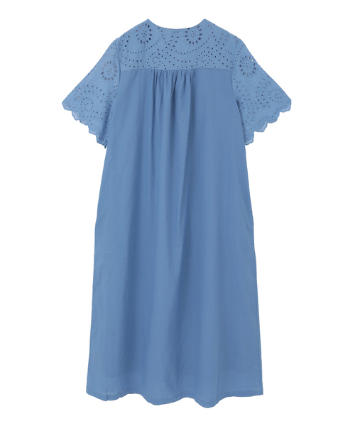 MELROSE claire(メルローズ クレール)の「【スカラップ刺しゅう切替スキッパーワンピース】(ワンピース・レディース・ロイヤルブルー/ブラック・FREE)」の10枚目の写真