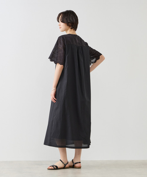 MELROSE claire(メルローズ クレール)の「【スカラップ刺しゅう切替スキッパーワンピース】(ワンピース・レディース・ロイヤルブルー/ブラック・FREE)」の21枚目の写真
