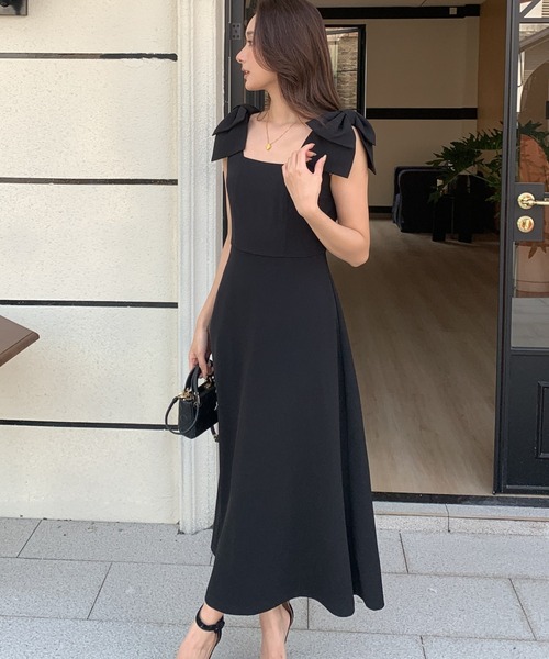 BIRTHDAY BASH(バースデイバッシュ)の「NINA RIBBON DRESS(ニーナリボンドレス)(ワンピース・レディース・ホワイト/ブラック・MEDIUM/SMALL)」の2枚目の写真