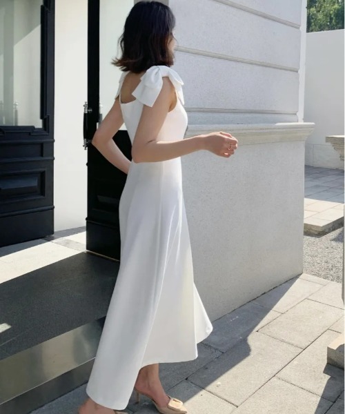 BIRTHDAY BASH(バースデイバッシュ)の「NINA RIBBON DRESS(ニーナリボンドレス)(ワンピース・レディース・ホワイト/ブラック・MEDIUM/SMALL)」の13枚目の写真