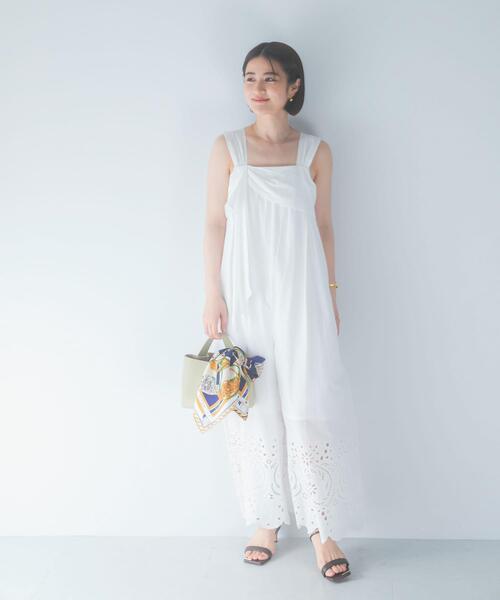 URBAN RESEARCH ROSSO WOMEN（アーバンリサーチ　ロッソ）の「コットンエンブロイダリーオールインワン（その他パンツ・レディース・ホワイト/ブラック・36/38）」の16枚目の写真