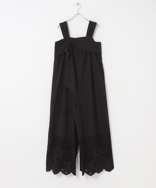 URBAN RESEARCH ROSSO WOMEN（アーバンリサーチ　ロッソ）の「コットンエンブロイダリーオールインワン（その他パンツ・レディース・ホワイト/ブラック・36/38）」の7枚目の写真
