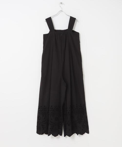 URBAN RESEARCH ROSSO WOMEN（アーバンリサーチ　ロッソ）の「コットンエンブロイダリーオールインワン（その他パンツ・レディース・ホワイト/ブラック・36/38）」の10枚目の写真