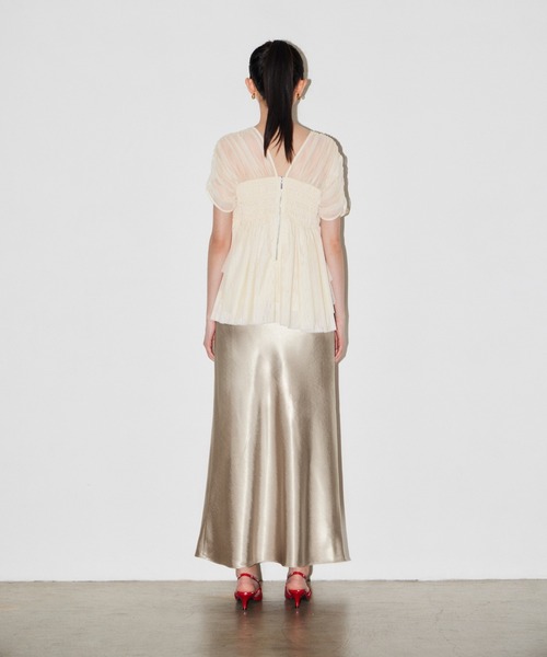 ANDRESD（アンドレスド）の「サテンナロースカートセットアップドレス / satin narrow skirt setup dress（ドレス・レディース・ブラック/ベージュ・S/L/M）」の4枚目の写真