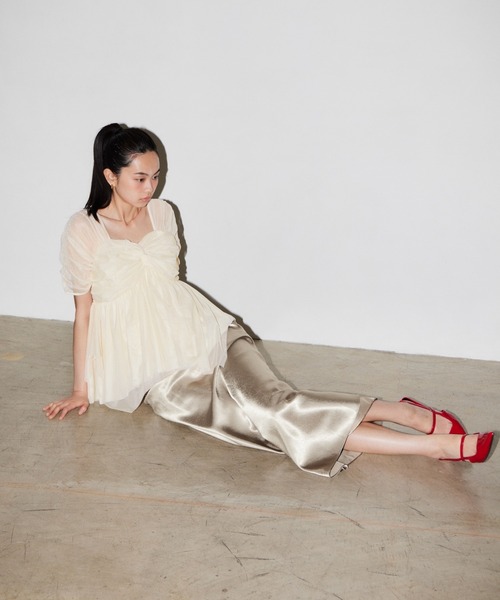 ANDRESD（アンドレスド）の「サテンナロースカートセットアップドレス / satin narrow skirt setup dress（ドレス・レディース・ブラック/ベージュ・S/L/M）」の7枚目の写真