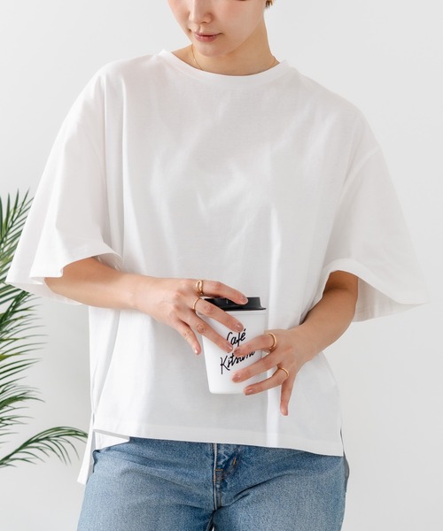 fort point(フォーポイント)の「【C-FORTPOINT/フォートポイント】【ベルスリーブで魅せる、大人のこなれTシャツ。】ベルスリーブ オーバーサイズTシャツ 綿100% 華奢見え ゆったり 二の腕カバー(Tシャツ/カットソー・レディース・ブラック/ブルー/グリーン/オフホワイト・FREE)」の3枚目の写真