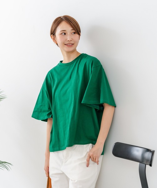 fort point(フォーポイント)の「【C-FORTPOINT/フォートポイント】【ベルスリーブで魅せる、大人のこなれTシャツ。】ベルスリーブ オーバーサイズTシャツ 綿100% 華奢見え ゆったり 二の腕カバー(Tシャツ/カットソー・レディース・ブラック/ブルー/グリーン/オフホワイト・FREE)」の6枚目の写真