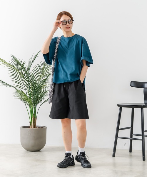 fort point(フォーポイント)の「【C-FORTPOINT/フォートポイント】【ベルスリーブで魅せる、大人のこなれTシャツ。】ベルスリーブ オーバーサイズTシャツ 綿100% 華奢見え ゆったり 二の腕カバー(Tシャツ/カットソー・レディース・ブラック/ブルー/グリーン/オフホワイト・FREE)」の9枚目の写真