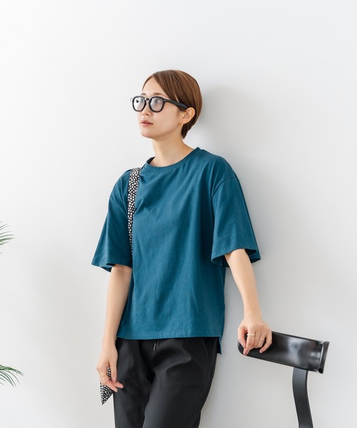 fort point(フォーポイント)の「【C-FORTPOINT/フォートポイント】【ベルスリーブで魅せる、大人のこなれTシャツ。】ベルスリーブ オーバーサイズTシャツ 綿100% 華奢見え ゆったり 二の腕カバー(Tシャツ/カットソー・レディース・ブラック/ブルー/グリーン/オフホワイト・FREE)」の19枚目の写真