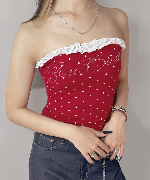 MATU:TA（マトゥータ）の「【華奢見え】ドットフリルチューブトップ / カップ付き インナー ベアトップ ラインストーン ドット柄 水玉 フリル ガーリー 海外ガール ブラトップ 韓国 4カラー 白 黒 赤 水色（チューブトップ・レディース・ホワイト/ブラック/レッド/ブルー・FREE）」の19枚目の写真