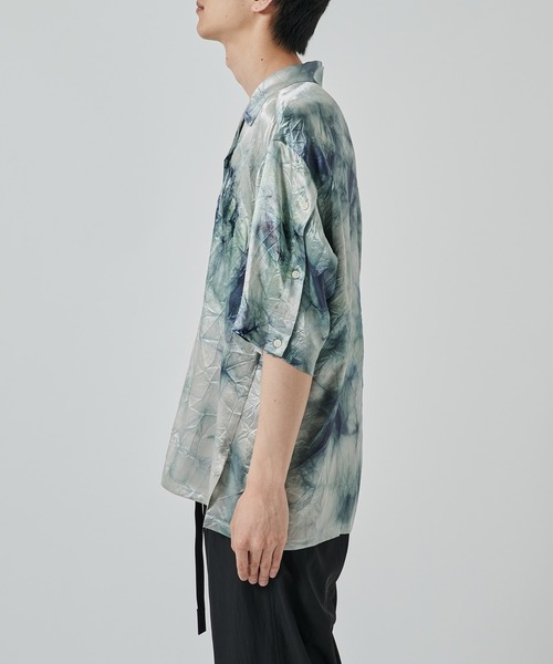 UJOH（ウジョー）の「【UJOH HOMME】Slit Sleeve Open Collar Shirt（シャツ/ブラウス・メンズ・ライトグレー/ダークグレー・5/4）」の5枚目の写真