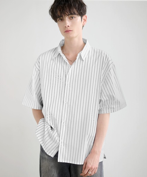 LILL(リル)の「リラクシングピンストライプレギュラーカラーハーフスリーブシャツ(シャツ/ブラウス・メンズ・ホワイト/サックスブルー/ブラック・L/M/S/XL)」の6枚目の写真