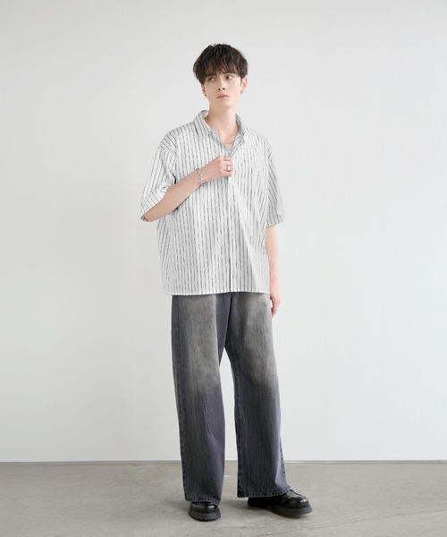 LILL(リル)の「リラクシングピンストライプレギュラーカラーハーフスリーブシャツ(シャツ/ブラウス・メンズ・ホワイト/サックスブルー/ブラック・L/M/S/XL)」の10枚目の写真