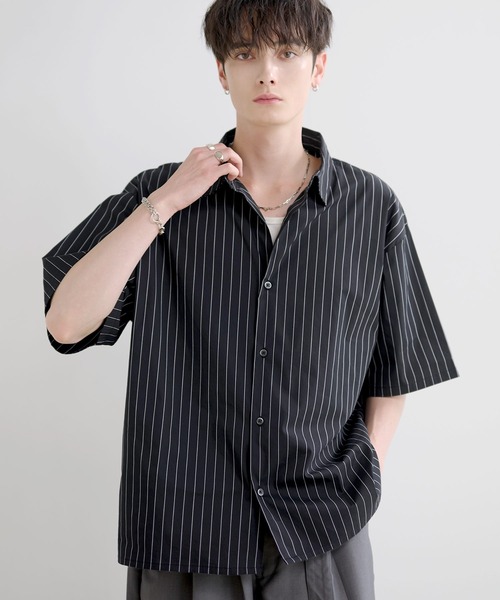 LILL(リル)の「リラクシングピンストライプレギュラーカラーハーフスリーブシャツ(シャツ/ブラウス・メンズ・ホワイト/サックスブルー/ブラック・L/M/S/XL)」の15枚目の写真