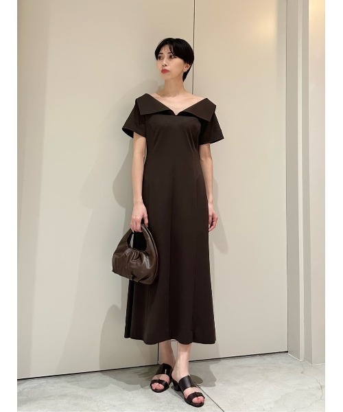 COLUMN（コラム）の「COLUMN / デコルテワンピース（ワンピース・レディース・ダークブラウン/ブラック・38/36）」の5枚目の写真