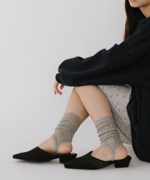 duei(デュイ)の「サテンローヒールミュール(その他シューズ・レディース・ブラック/その他・L/M)」の1枚目の写真