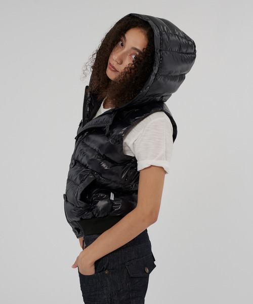 WISH FOR EVER(ウィッシュフォーエバー)の「2WAY N2B DESIGN HOOD VEST/2ウェイN2Bデザインフードベスト(ダウンベスト・メンズ・グリーン/ネイビー/ブラウン/ブラック・LARGE/MEDIUM/SMALL)」の5枚目の写真