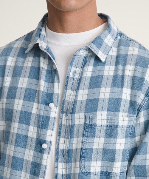 VANS(バンズ)の「LAWSON ビンテージ インディゴ シャツ / Lawson Vintage Indigo LS Shirt VN000U56HEC1(シャツ/ブラウス・メンズ・インディゴブルー・SMALL/MEDIUM/LARGE/X-LARGE)」の3枚目の写真