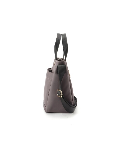 SHOO・LA・RUE(シューラルー)の「【Lee別注/撥水】フロント立体ポケットトートバッグ【2WAY】(トートバッグ・レディース・ブラック/グレー/アイボリー/ライトパープル/ピンク系その他2/ブラック系7/ブラウン系/ネイビー系5/サックスブルー系7/ゴールド系7・00)」の12枚目の写真