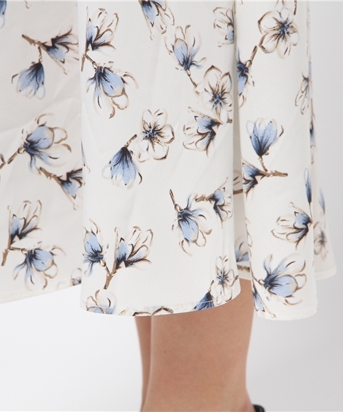 Chico（チコ）の「【who's who Chico】花柄マキシワンピース（ワンピース・レディース・オフホワイト/ピンク・FREE）」の9枚目の写真