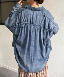 BACKギャザーパウダー加工デニムシャツ