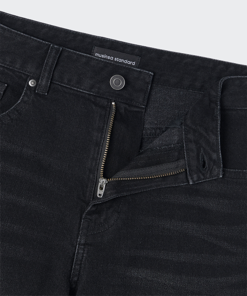 MUSINSA STANDARD WOMAN（ムシンサスタンダードウーマン）の「ウィメンズエッセンシャルカーブデニムパンツ[ウォッシュドブラック]（デニムパンツ・レディース・その他・30/24/25/26/27/28/29）」の6枚目の写真