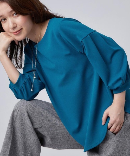 SHOO・LA・RUE(シューラルー)の「【着丈選べる/2点セット/S-LL/洗濯機可】ネックレス付き 着心地さらり7分袖ブラウス(Tシャツ/カットソー・レディース・ライトイエロー系/ブルーグリーン/ライトイエロー系8/ブラック/ブラウン系8/ブラック系7/ライトグレー系9/ブラウン系/グレー系8/ブルー系その他2・01/02/03/04)」の7枚目の写真