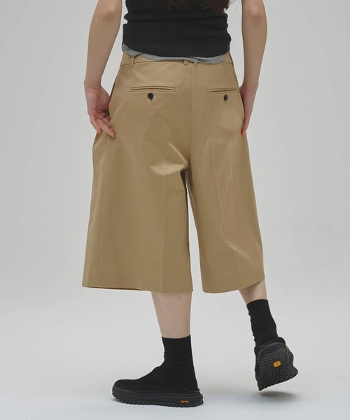 TODAYFUL（トゥデイフル）の「[TODAYFUL/トゥデイフル]Chino Bermuda Pants/チノバミューダパンツ/ハーフパンツ（チノパンツ・レディース・ベージュ/ブラック・38/36）」の13枚目の写真