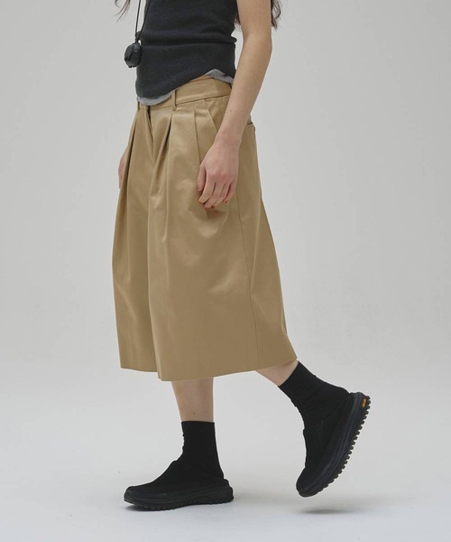 TODAYFUL（トゥデイフル）の「[TODAYFUL/トゥデイフル]Chino Bermuda Pants/チノバミューダパンツ/ハーフパンツ（チノパンツ・レディース・ベージュ/ブラック・38/36）」の12枚目の写真
