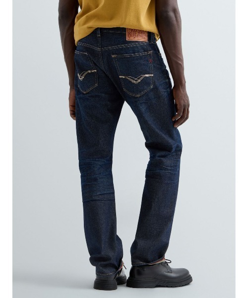 REPLAY(リプレイ)の「ストレートフィットDERYCK オーセンティックデニム(デニムパンツ・メンズ・ダークブルー・W29xL32/W30xL32/W31xL32/W32xL32/W33xL32/W34xL32/W36xL32)」の4枚目の写真